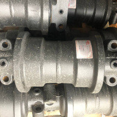Каток опорный K9001706, 9066510, K1037719A DOOSAN 255LC-V 2270-1098 2270-1098 Каток опорный K9001706, 9066510, K1037719A DOOSAN 255LC-V 2270-1098 2270-1098