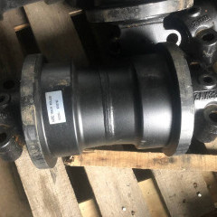 Каток опорный HITACHI ZX330-3 9253782 Каток опорный HITACHI ZX330-3 9253782 1
