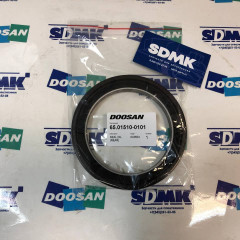 Сальник коленвала задний DOOSAN 255LC-V 65.01510-0101 65.01510-0101 Сальник коленвала задний DOOSAN 255LC-V 65.01510-0101 65.01510-0101